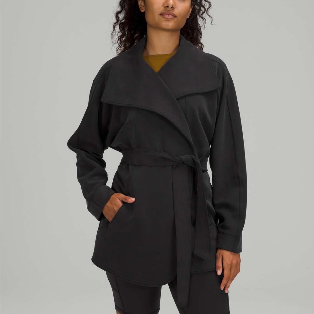 Lululemon Softstreme Belted Wrap